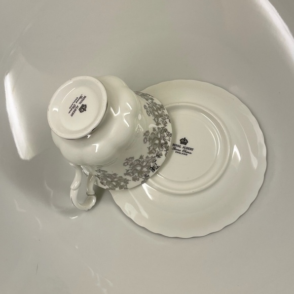 Royal Albert bone china, cup, and saucer. 25th wedding anniversary. (2) - Picture 8 of 8